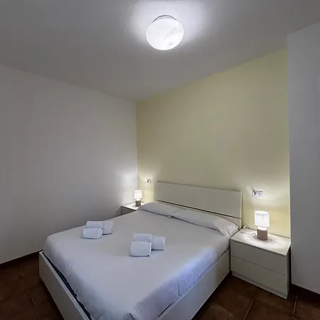 Apartment Casa Carol - Larihome A91 San Siro (Lombardy)
